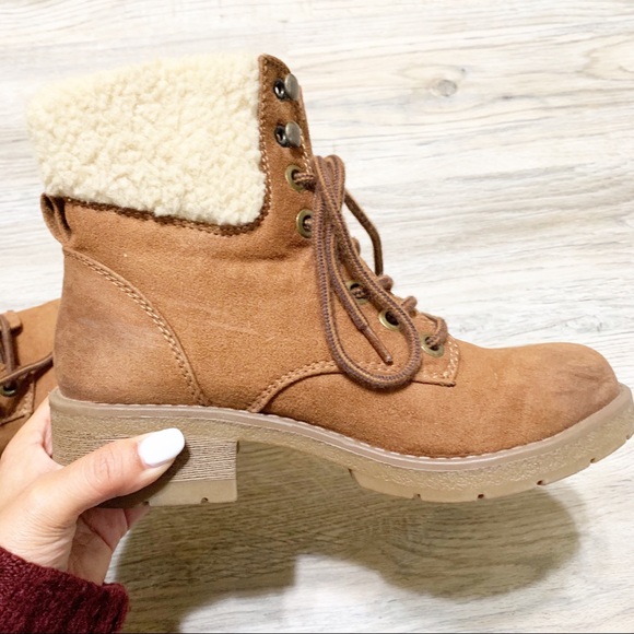 Mossimo supply co lace up ankle booties size 6 - Picture 2 of 5
